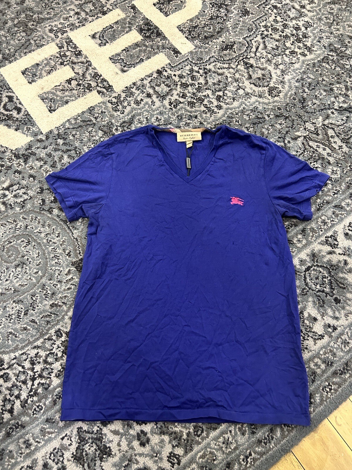 Size Small-Blue Burberry V Neck T Shirt