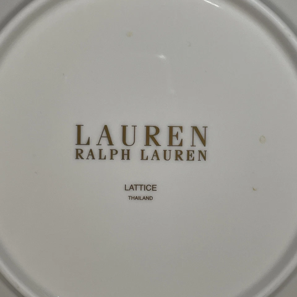 2 Ralph Lauren LATTICE Salad Plates Discontinued Pattern 8.5” dia Gold Trim - Imagem 4 de 4