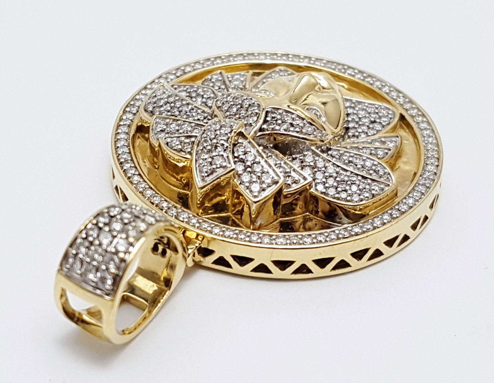 10K Karat Solid Yellow Gold Circular Round Medusa… - image 8