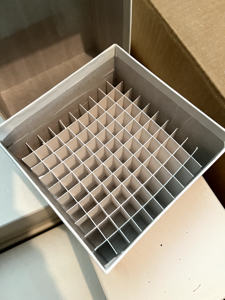 23 Laboratory Cryo White Cardboard Freezer Boxes with Divider for 81 ...