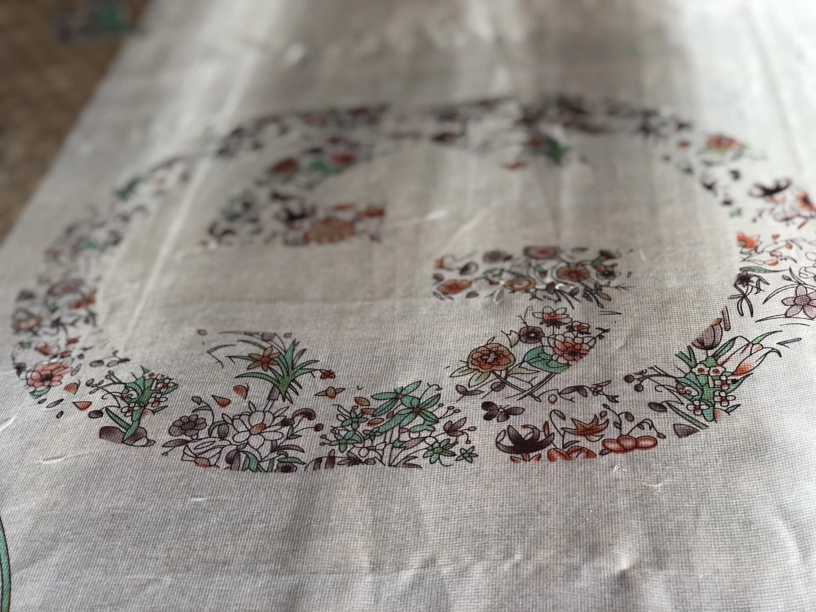 Grande écharpe vintage unique GUCCI soie 68” X 28” GG monogramme imbriqué G Wrap