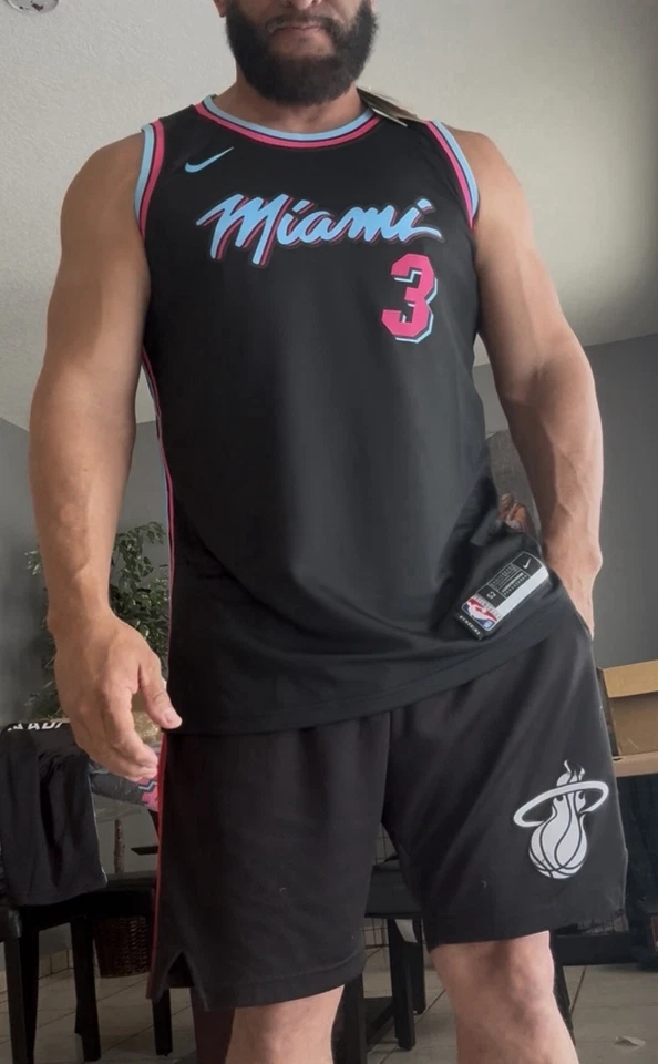 Camiseta Miami Heat Dwayne Wade Vice Grande  - Imagem 2 de 4