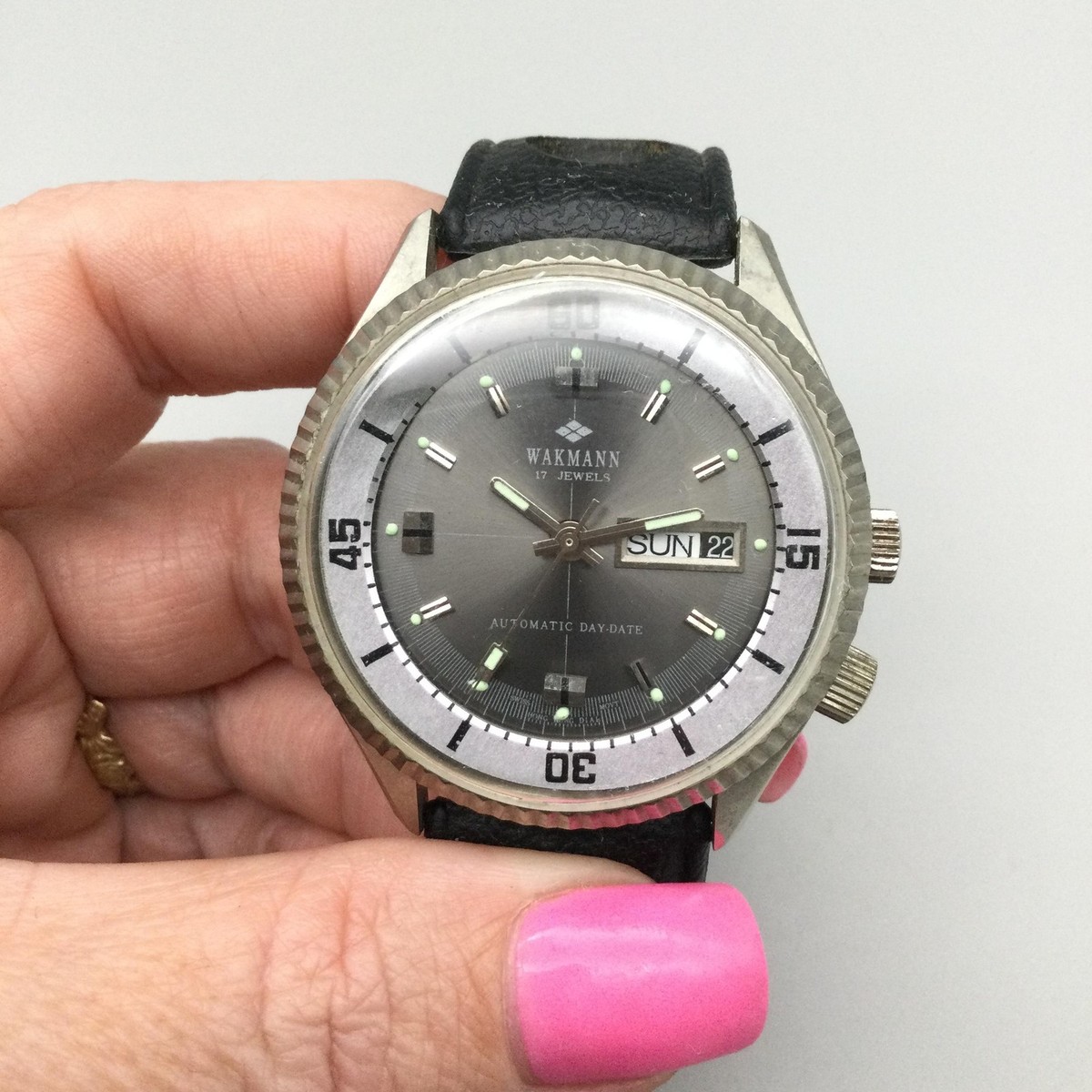 Vintage Wakmann Mens Watch 42mm Gray Dial Automatic Day Date Diver 