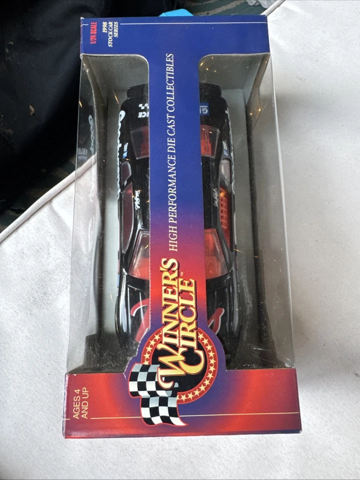 Dale Earnhardt Winners Circle #3 Goodwrench 1/24 NASCAR de colección Foto 3 de 3