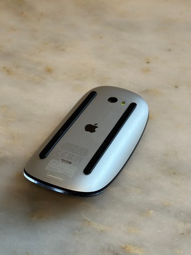 Genuine Apple Magic Mouse 2 Black Edition - Second Generation - A1657 - Picture 4 of 9