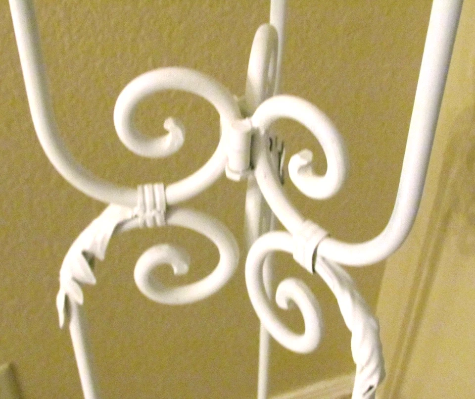 SOPORTE PLANTA ALTO HIERRO VINTAGE ESTILO FRANCÉS SCROLL 52 1/2" INTERIOR/EXTERIOR PLEGABLE Foto 2 de 4