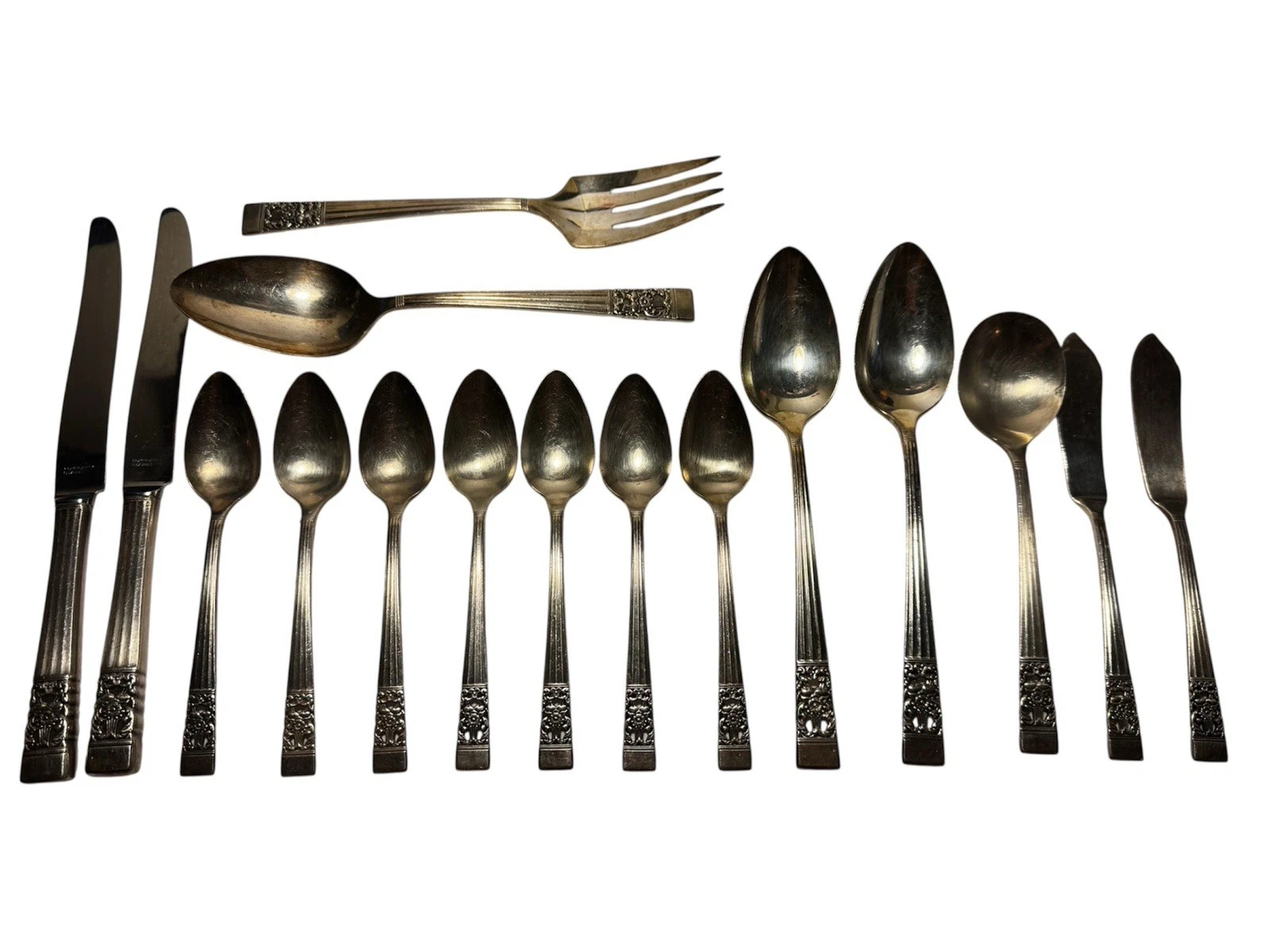 Oneida Community CORONATION Silver Plate 16pc Spoon Knife Serving Utensils Lot