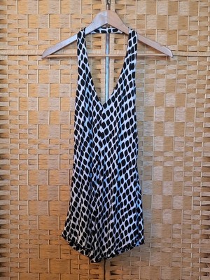 White House Black Market Halter Top In Black & White Size XL In Good Shape