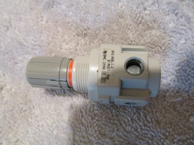 #ad Lot of 1 pc SMC AR10 M5BG Z A Modular Regulator 7 100 PSI $14.55