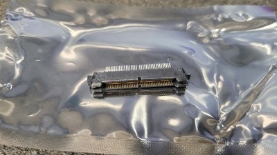 1 Pce TE Connectivity 5767055-2  AMP Connectors PLUG 76POS EDGE GOLD