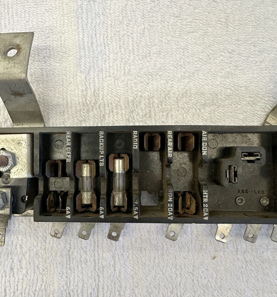 1959 Chrysler & Imperial Fuse Block 59 300 E Newport New Yorker Crown LeBaron - Image 3 of 4