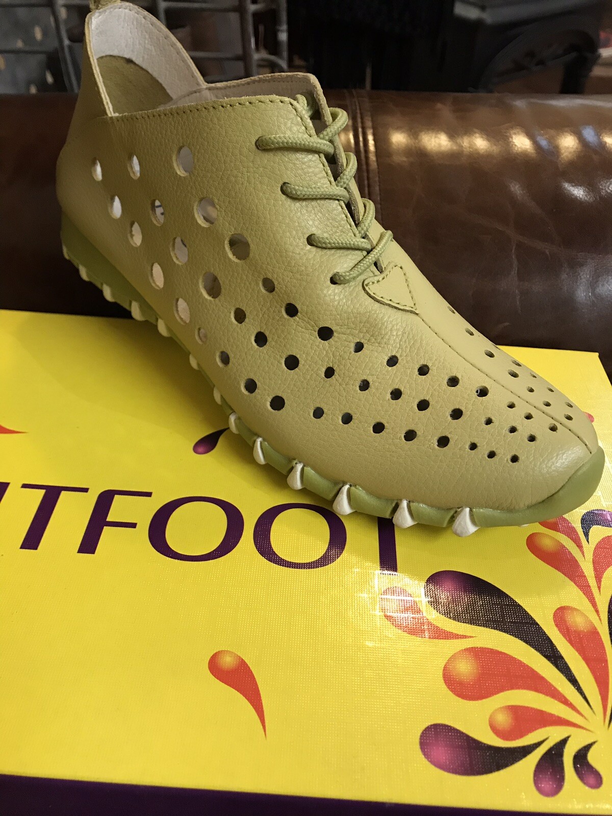 LITFOOT Lace Up Sneaker Tennis shoes Green Italian Leather Size 9 LITFOOT Lace Up Sneaker Tennis shoes Green Italian Leather Size 9