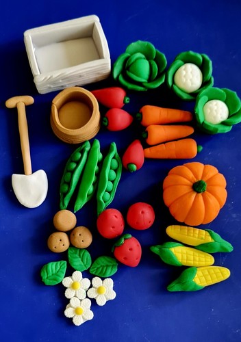 9 x Corns Cupcakes Decorations Fondant - Picture 4 of 5