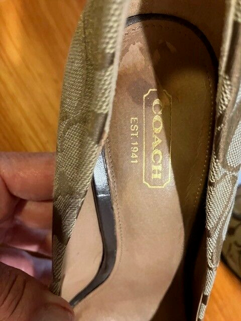 COACH CAYA MONOGRAM SIGNATURE CANVAS 4" HEEL PUMPS VERY GOOD CONDITION SIZE 9B View 5
