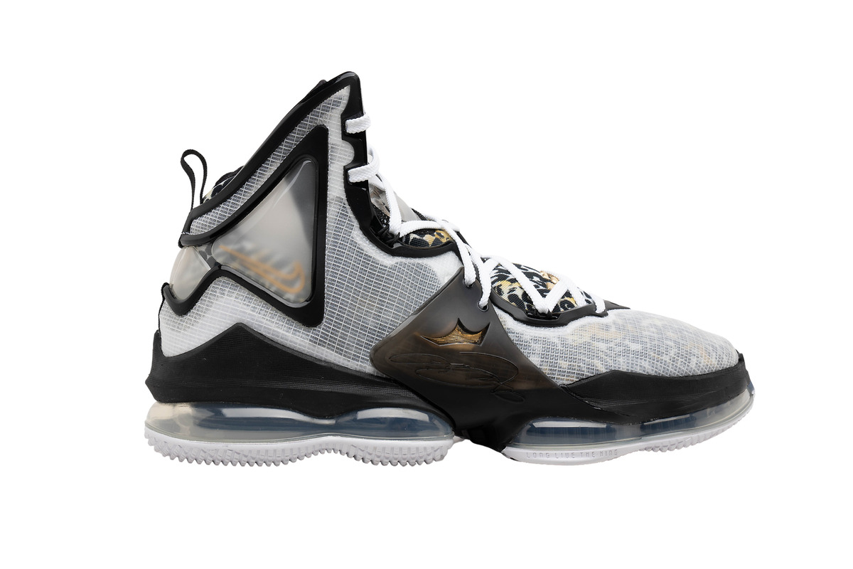 Preços baixos em Nike LeBron 19 White - CZ0203-100 | eBay Preços baixos em Nike LeBron 19 White - CZ0203-100 | eBay