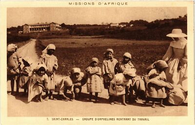 CPA ALGERIA St-Charles Groupe d'Orphelines Rentrant (786981)