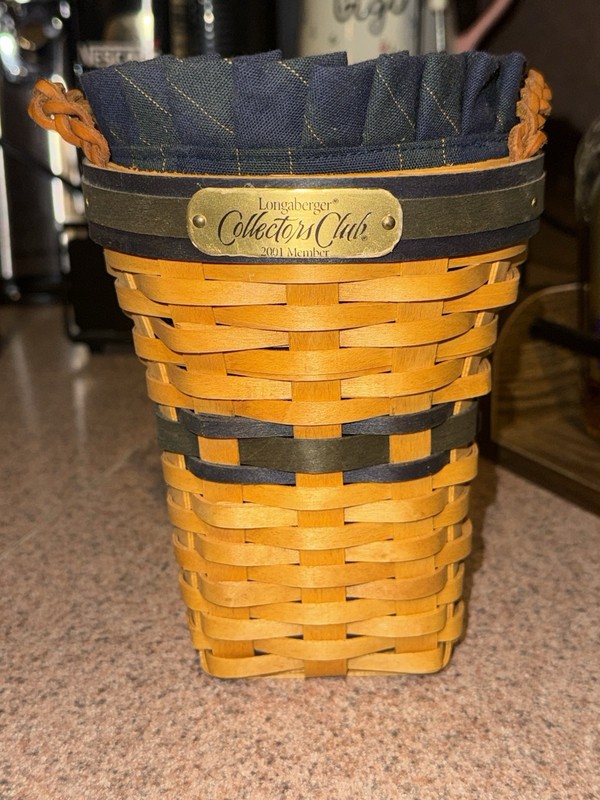 Longaberger Collectors Club Miniature 2001 Basket Vase