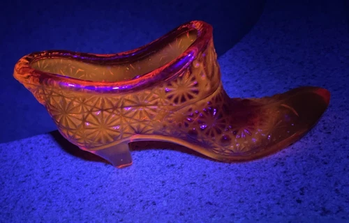 Vtg Fenton Amberina Daisy and Button Glass Shoe With Buckle Cadnium glass glows