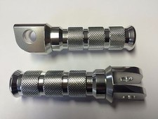 Fahrer Fußrasten Alu Paar für Kawasaki ZR 550 Zephyr ZR 550 B BJ 1991-1999 NEU B