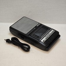 Panasonic RQ-2102 Cassette Recorder/Player Excellent Condition