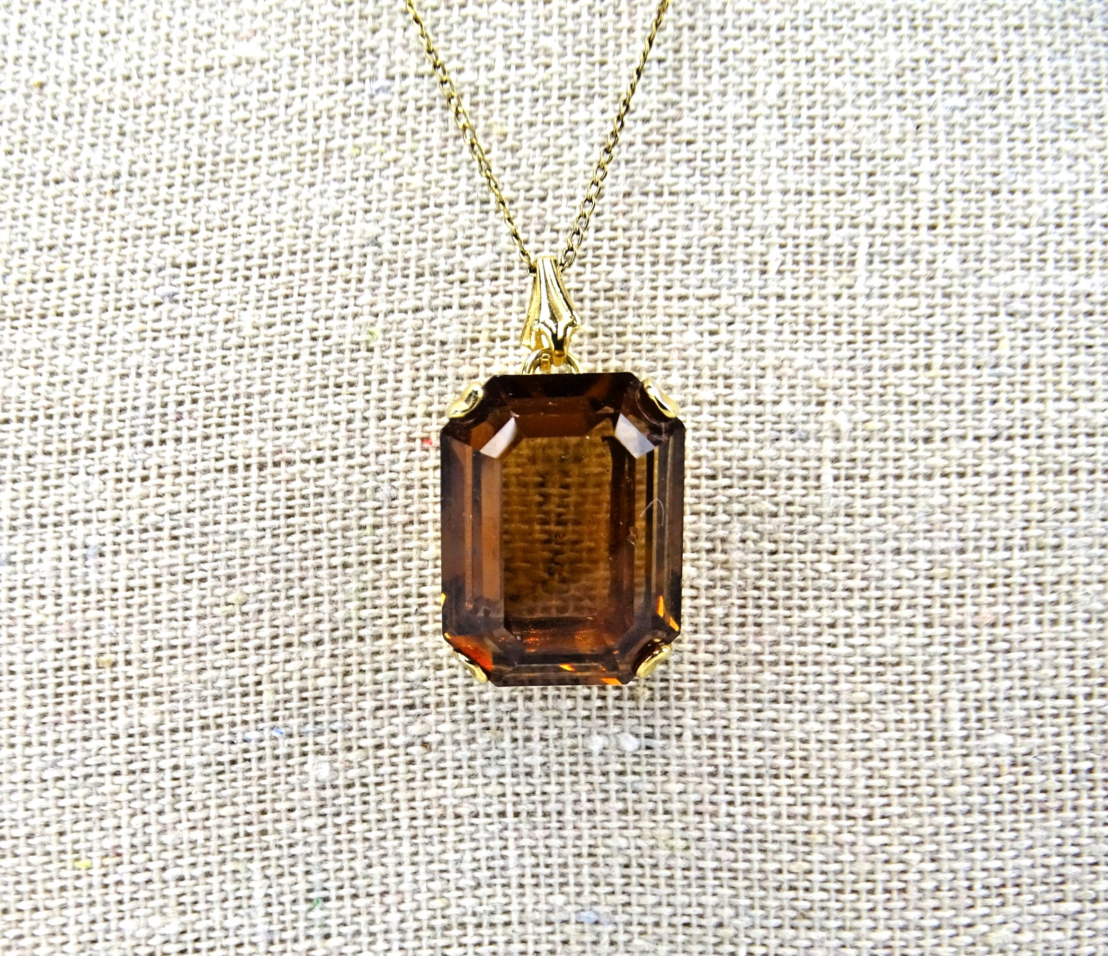 Rectangular Emerald-cut Topaz-colored Stone Penda… - image 1