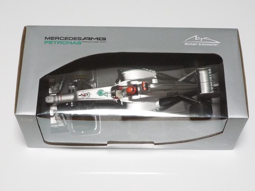 MINICHAMPS 1:18 MERCEDES W03 M. SCHUMACHER LAST PODIUM EUROPEAN GP 2012 - Picture 5 of 9