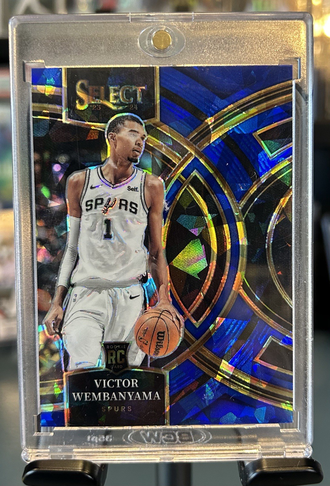 2023-24 Select - Premier Level Victor Wembanyama  Blue Cracked Ice Prizm (RC)