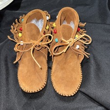 Vintage Minnetonka Moccasins Ankle Boot w/leather laces Brown Suede Size 3 kids