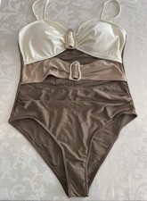 Woman  s One Piece Swimsuit Three Color Bathing Suit Size Large