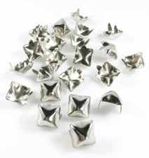 200 PCS 1/2" Silver Pyramid Studs Goth Leather craft Denim Punk Clothing Shoe