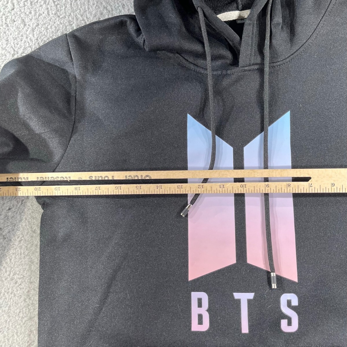 BTS Sweatshirt Hoodie Mens Medium World Tour Love Yourself K