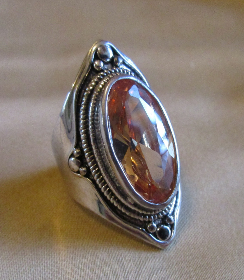 BEAUTIFUL STATEMENT RING ~ SIZE 8 - image 2