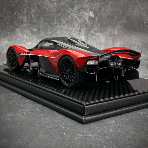 *RARE* Frontiart 1/18 Aston Martin Valkyrie (Candy Apple Red) Limited - Picture 2 of 11