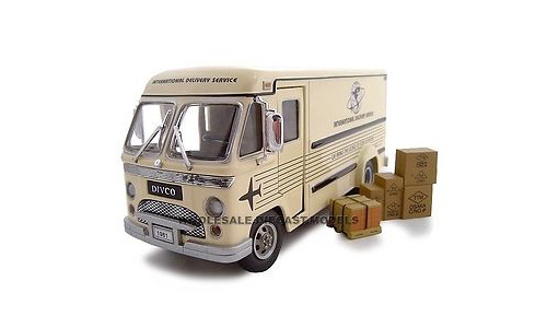 1961 DIVCO DI STEP DELIVERY VAN MODEL 70 1:34 MODEL BY UNIQUE