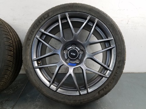 2011 Ford Mustang Shelby GT500 SVT OEM 20" Rear Wheel / Tire #1 #0887 KK1