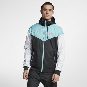 nike wind breaker