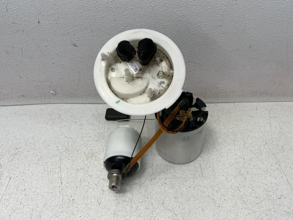 Unidad de envío de nivel de bomba de combustible tanque de gasolina para Audi A4 Allroad 13 1415 16 1402 OEM Foto 2 de 4