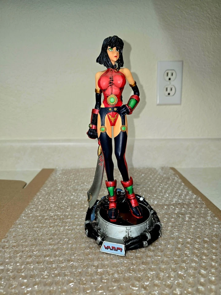 Vampi vintage statue Harris Comics 10 inches comic included - Изображение 3 из 4