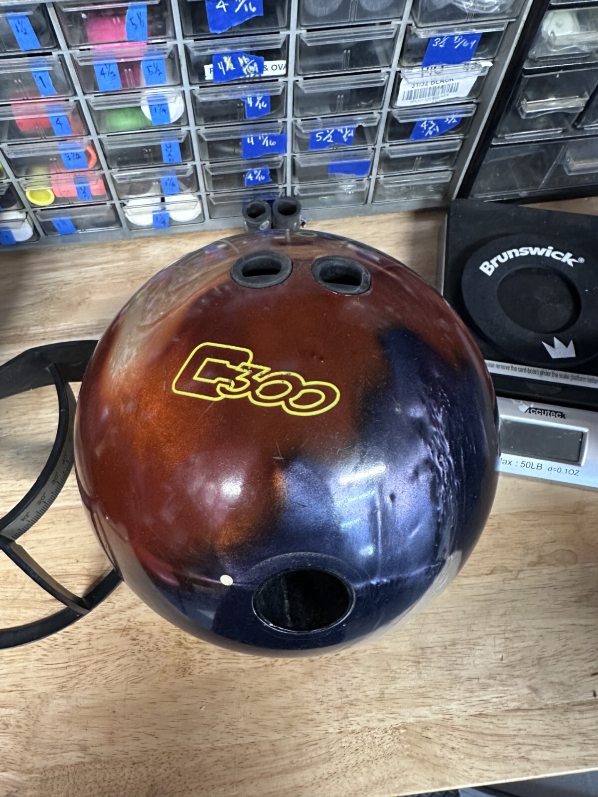 USED - Bowling Ball - 15lb Columbia "DYNAMIC SWING PEARL" - WEIGHT 14lb 12oz thumbnail 5