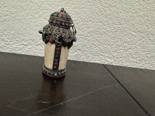 Vintage Tibetan Reproduction Brass Snuff Bottle w/Turquoise & White Stone NO TOP - Picture 10 of 15