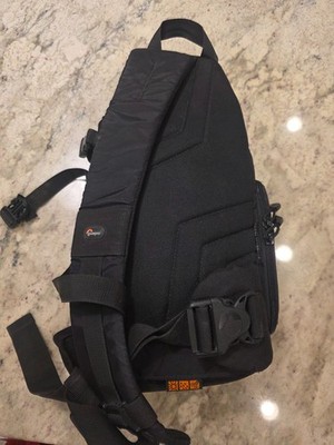 Lowepro SlingShot 102 AW Sling Pack Black Camera Bag Adjustable Partitions