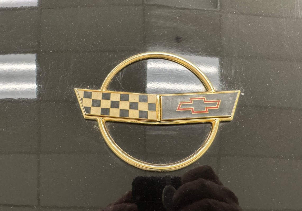 1992 Black Chevrolet Corvette   | C4 Corvette Photo 9