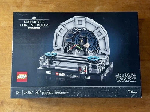 LEGO Star Wars: Emperor's Throne Room Diorama (75352)