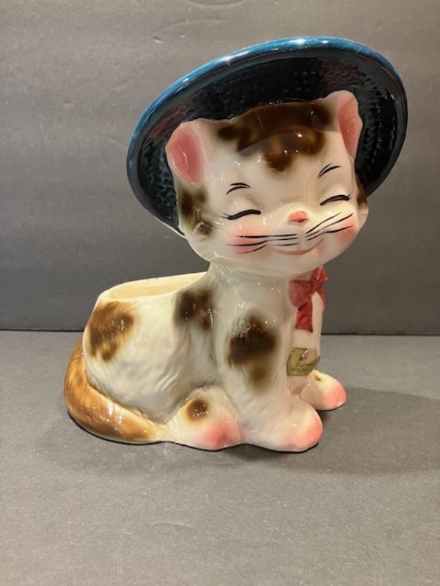 Vintage Kitten Cat with Hat Planter White Blue Brown  A2058