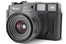 MINT / Count 088 Fuji Fujifilm GSW690 III Medium Format 6x9 Camera JAPAN