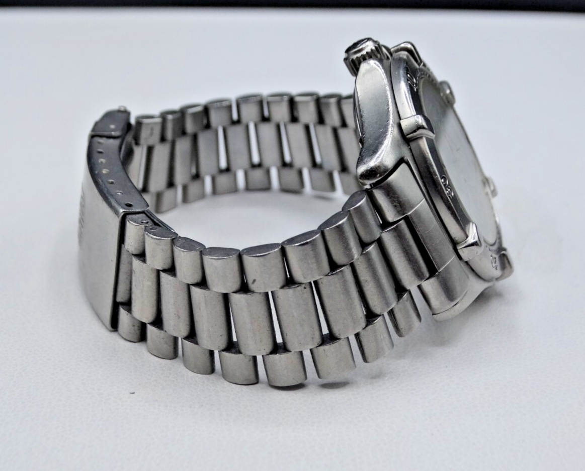 TAG Heuer 2000 Slate Gray Men's Stainless Steel Watch TAG Heuer 2000 Slate Gray Men's Stainless Steel Watch
