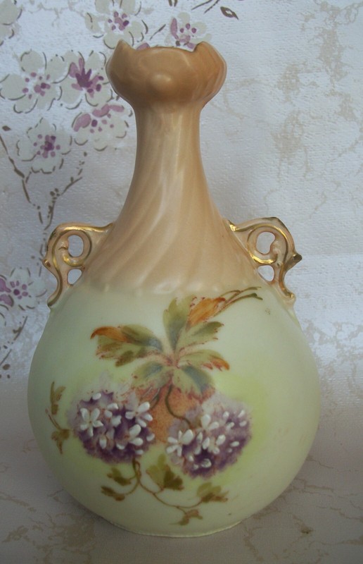 ANTIQUE NIPPON MORIMURA HAND PAITED  ~ 2 HANDLED VASE~ MINT