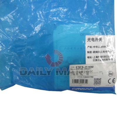 Brand New in Box Omron E3F3-D16M Photoelectric Sensor