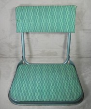 Vintage Portable Folded Padded Booster Seat Toddler Child Vinyl Metal Arms Green