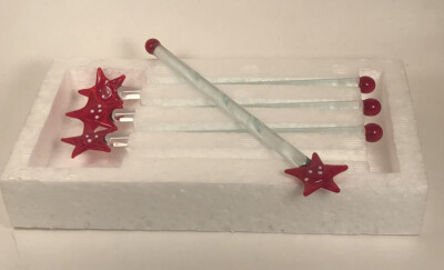 Vintage Drulane Designs Glass Red Star Stirrers  Set of 4 New In Open Box 3718